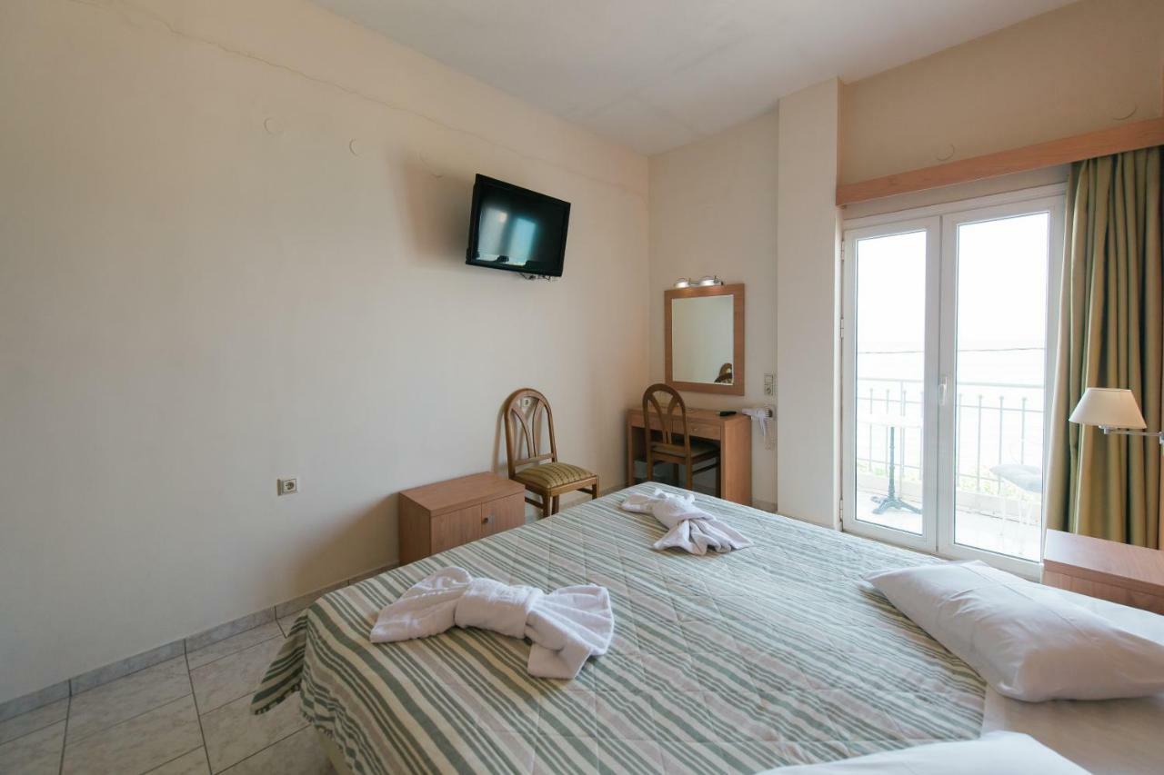 Plaz Hotel Selianitika Luaran gambar